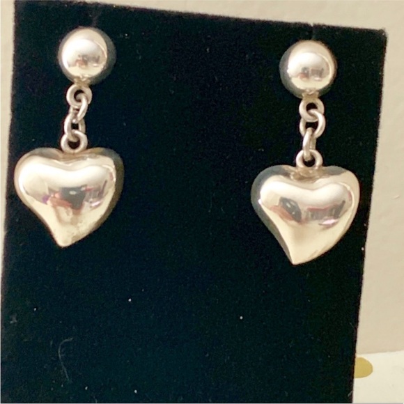 Vintage Solid Sterling Silver Puff Heart Earrings - Picture 6 of 13